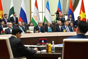 ДӘСТҮРІН ДІҢГЕК ЕТКЕН ЕЛ АЗБАЙДЫ