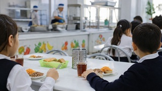 БІЛІМ ОРДАЛАРЫНА ЖАҢА АС МӘЗІРІ ЕНГІЗІЛДІ