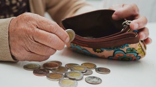 С 1 ЯНВАРЯ 2027 ГОДА ПЕНСИИ И ПОСОБИЯ ВЫРАСТУТ НА 8,5 %