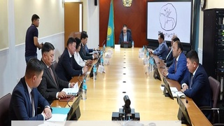 ӘДЕП ЖӨНІНДЕГІ КЕҢЕС ОТЫРЫСЫ ӨТТІ