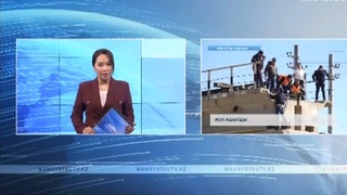 Ауыр жүк көлігі көпірге соқты 